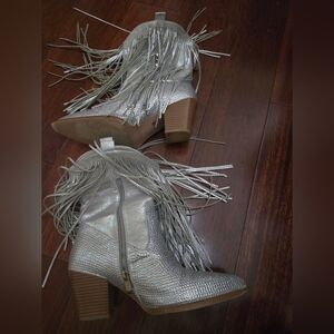 Silver Fringe Ankle Cowboy Rhinestone Boots Size 7.5